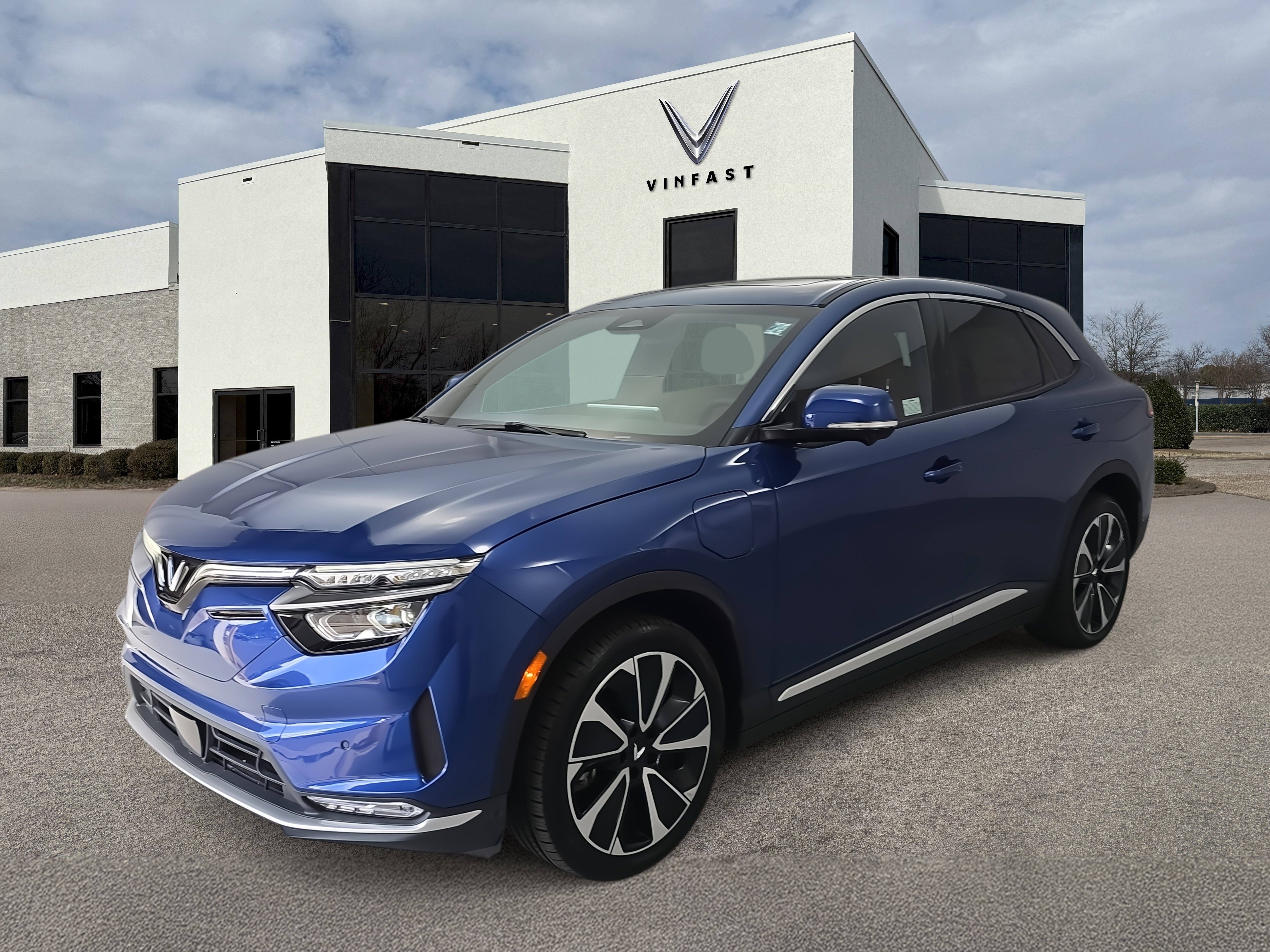 New 2025 VinFast VF 8 Plus