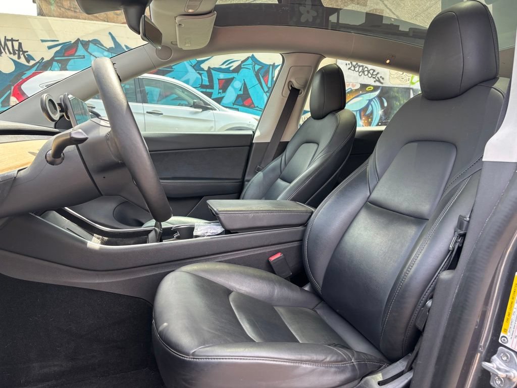 Used 2021 Tesla Model Y 2WD image 8