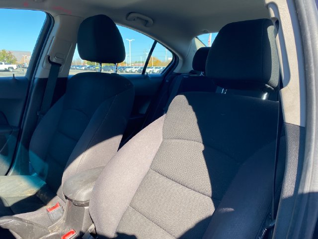 Used 2014 Chevrolet Cruze LT FWD image 6