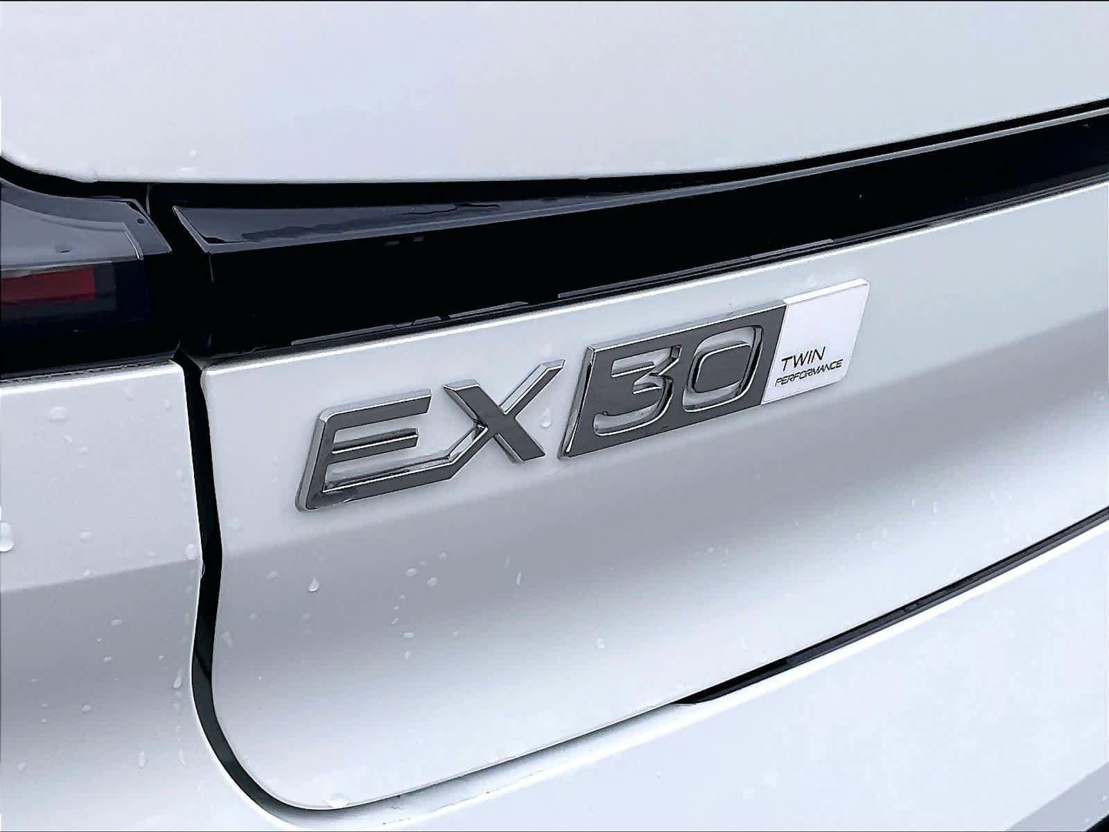 New 2026 Volvo EX30 Ultra w/ Protection Package Premier AWD/4WD image 26