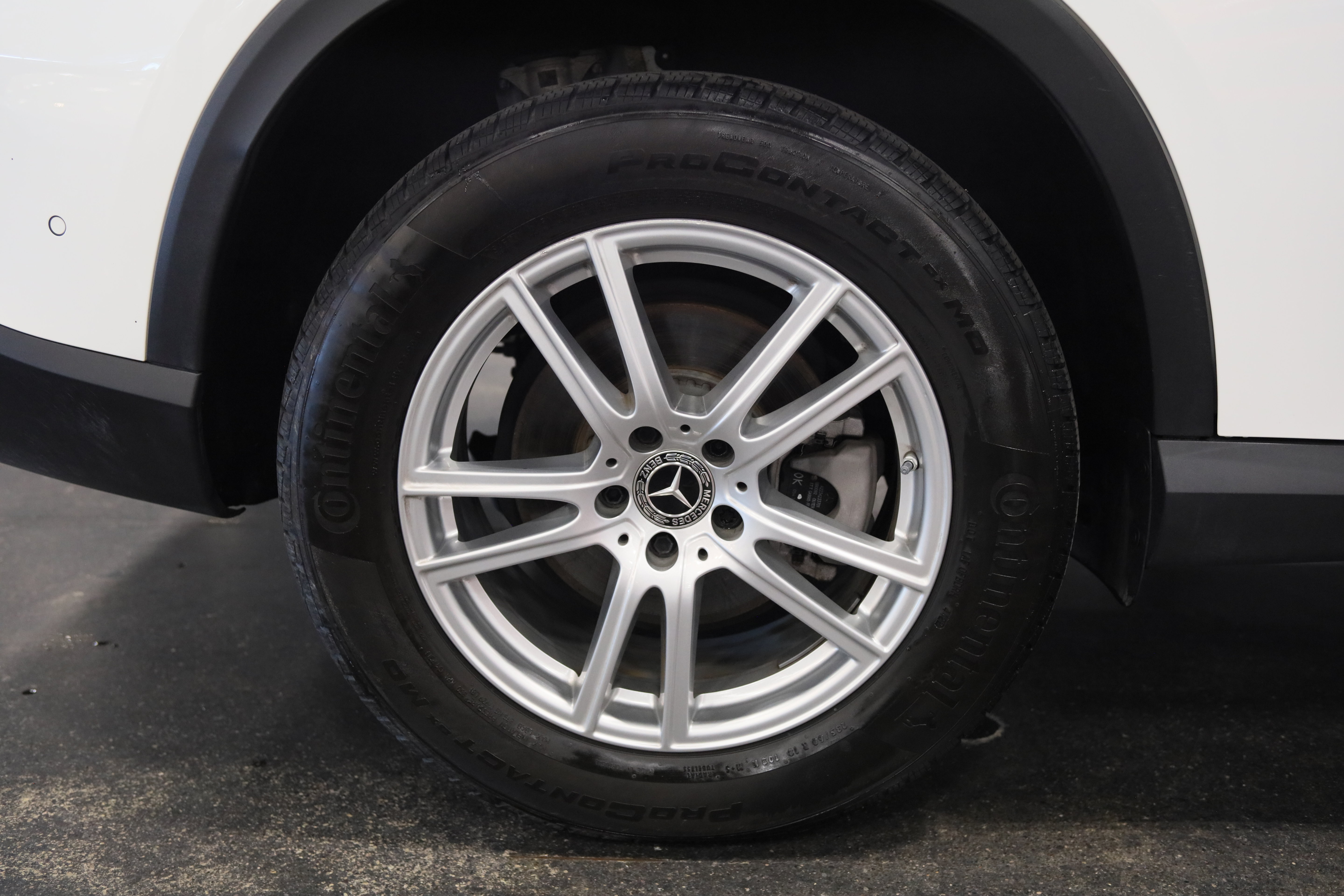 Used 2023 Mercedes-Benz GLC 300 4MATIC image 11