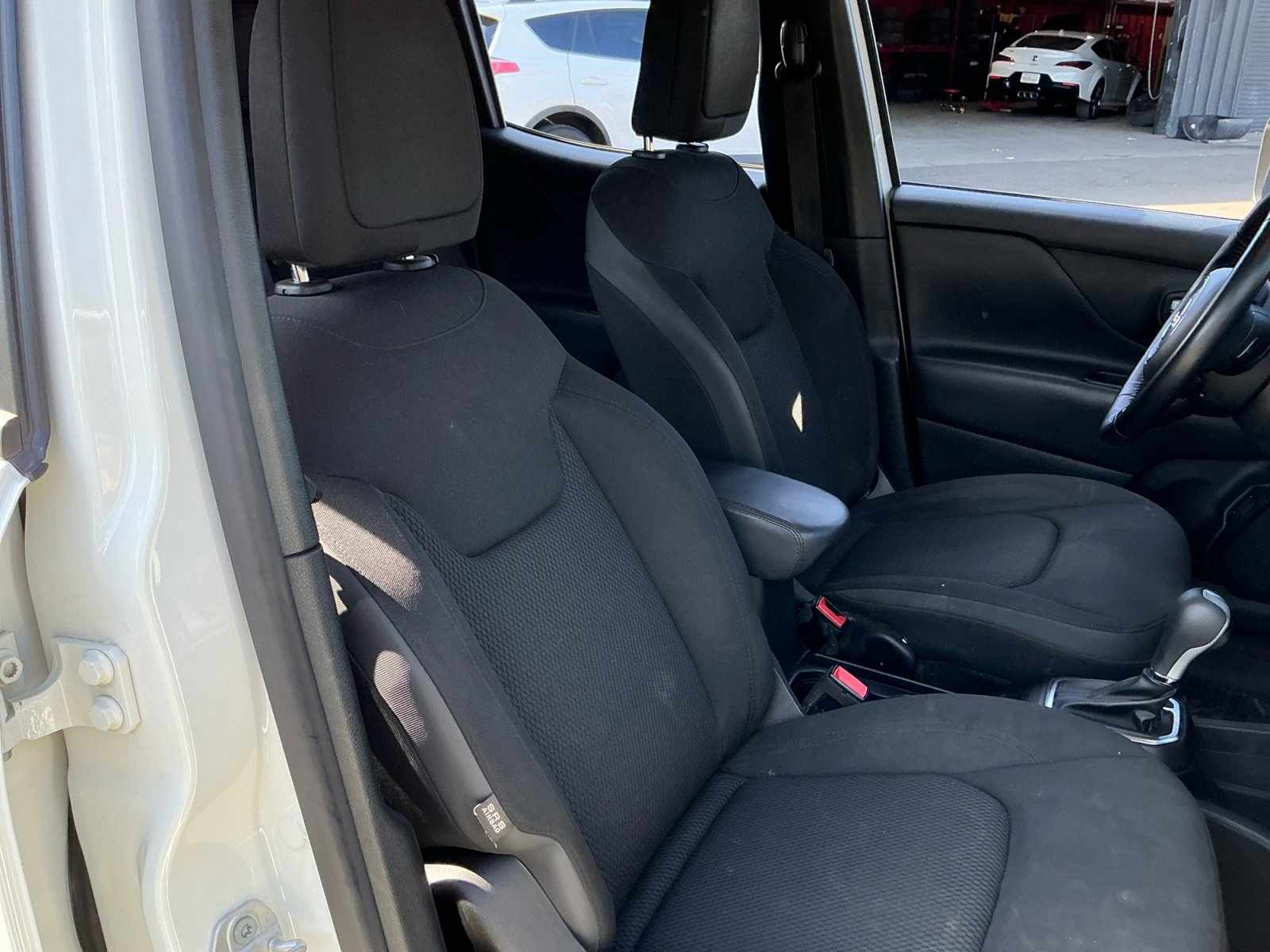 Used 2019 Jeep Renegade Altitude w/ Quick Order Package 2XM FWD image 20