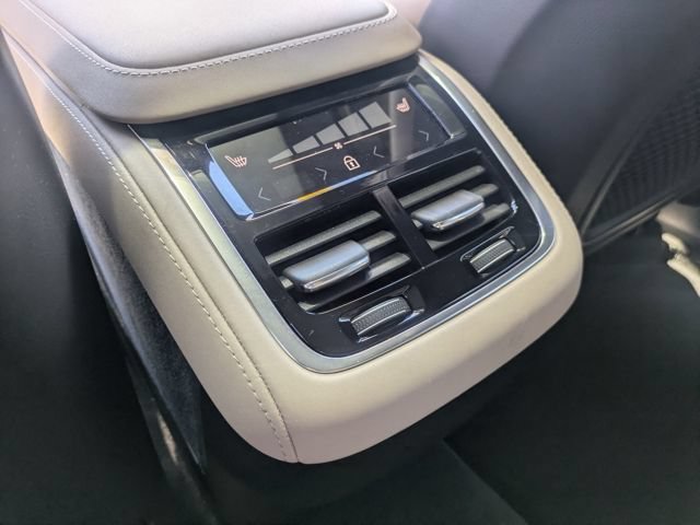 Used 2026 Volvo XC90 B6 Plus AWD/4WD image 18