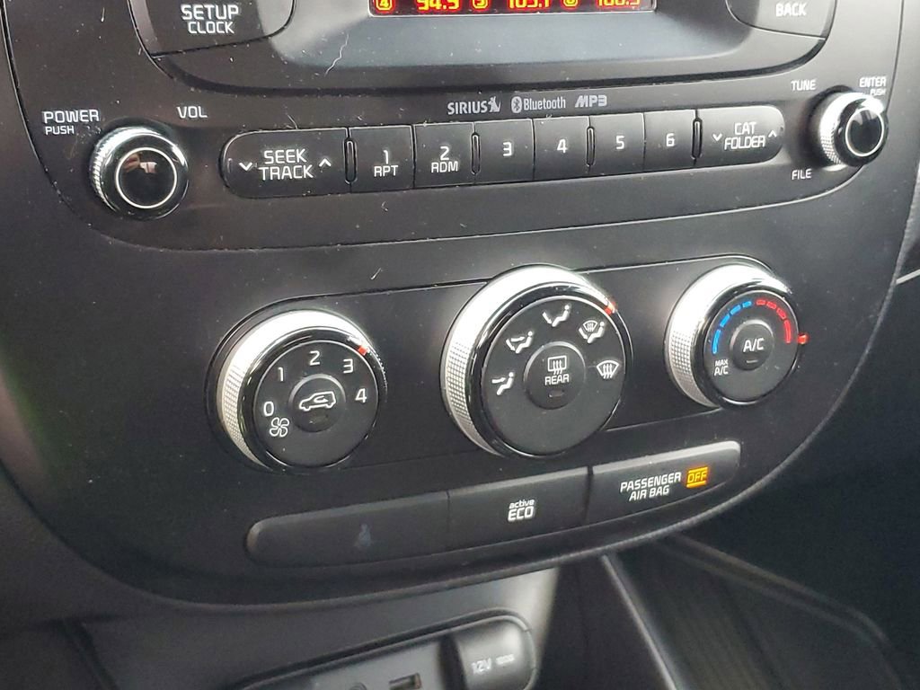 Used 2015 Kia Soul + image 15