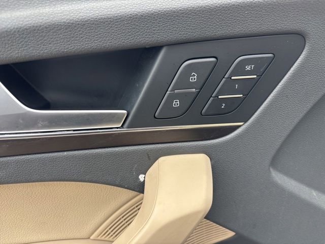 Used 2019 Audi Q5 2.0T Premium Plus w/ Premium Plus Package AWD/4WD image 18