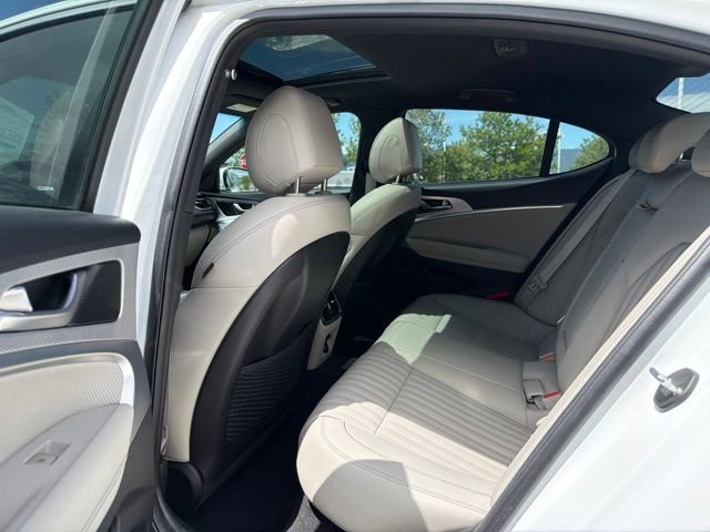 Used 2022 Genesis G70 2.0T w/ Prestige Package AWD/4WD image 14
