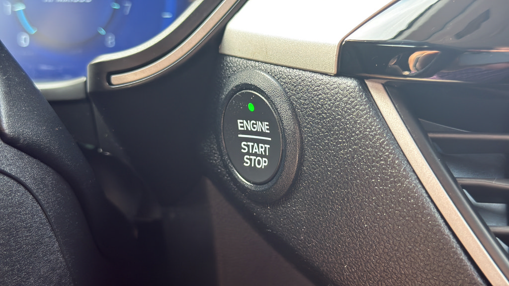 Used 2021 Ford Escape SEL w/ Technology Package AWD/4WD image 29