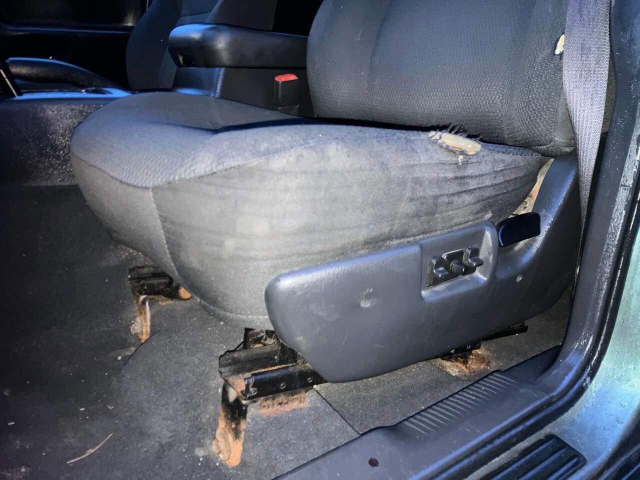 Used 2004 Jeep Grand Cherokee Laredo w/ Convenience Group image 32