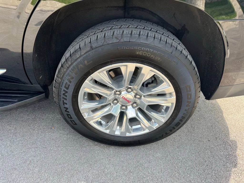 Used 2024 GMC Yukon Denali image 13