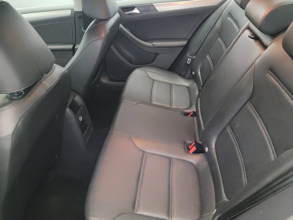 Used 2018 Volkswagen Jetta SE image 18