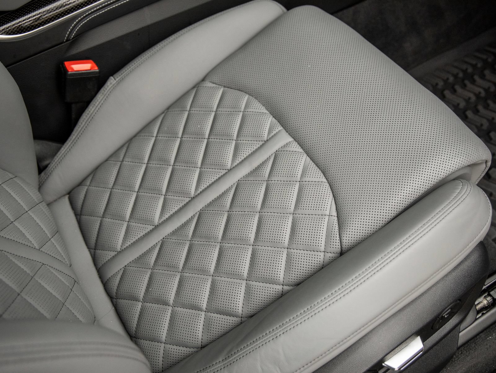 Used 2023 Audi SQ8 Premium Plus AWD/4WD image 42