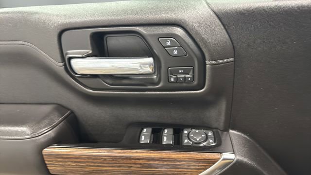 Used 2019 Chevrolet Silverado 1500 High Country w/ High Country Premium Package image 19