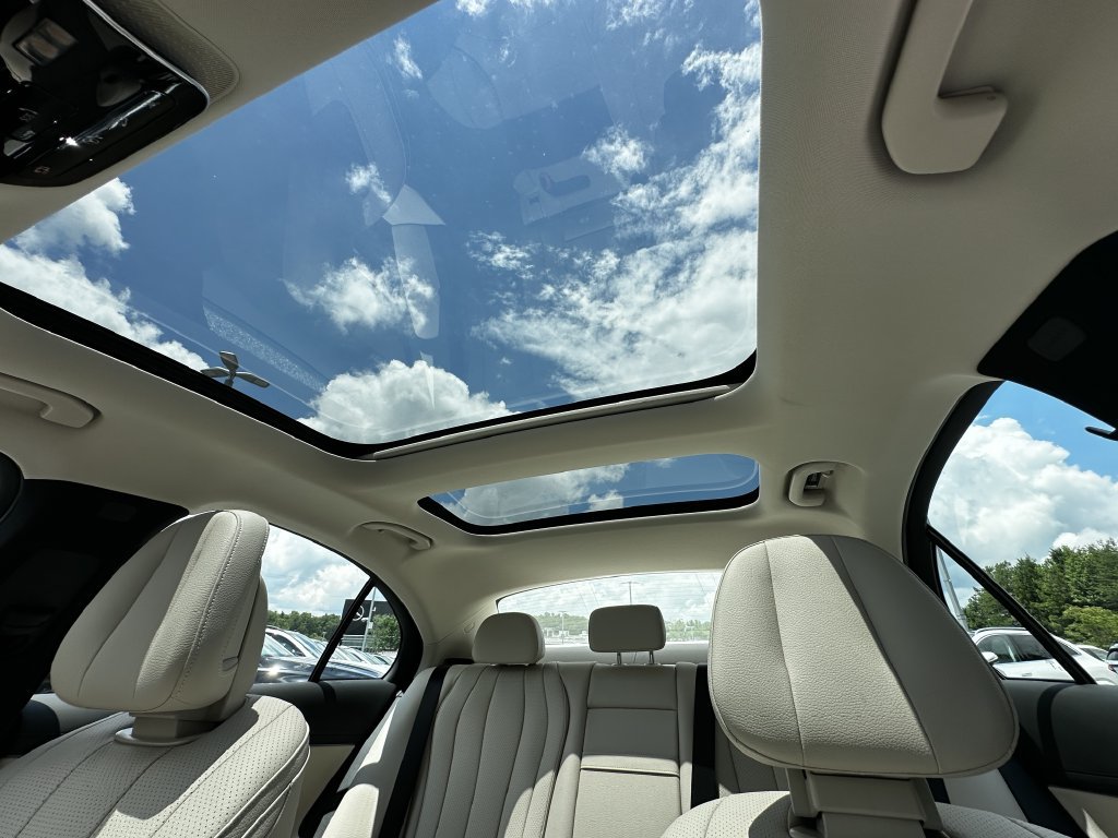 New 2026 Mercedes-Benz E 450 4MATIC Sedan image 34