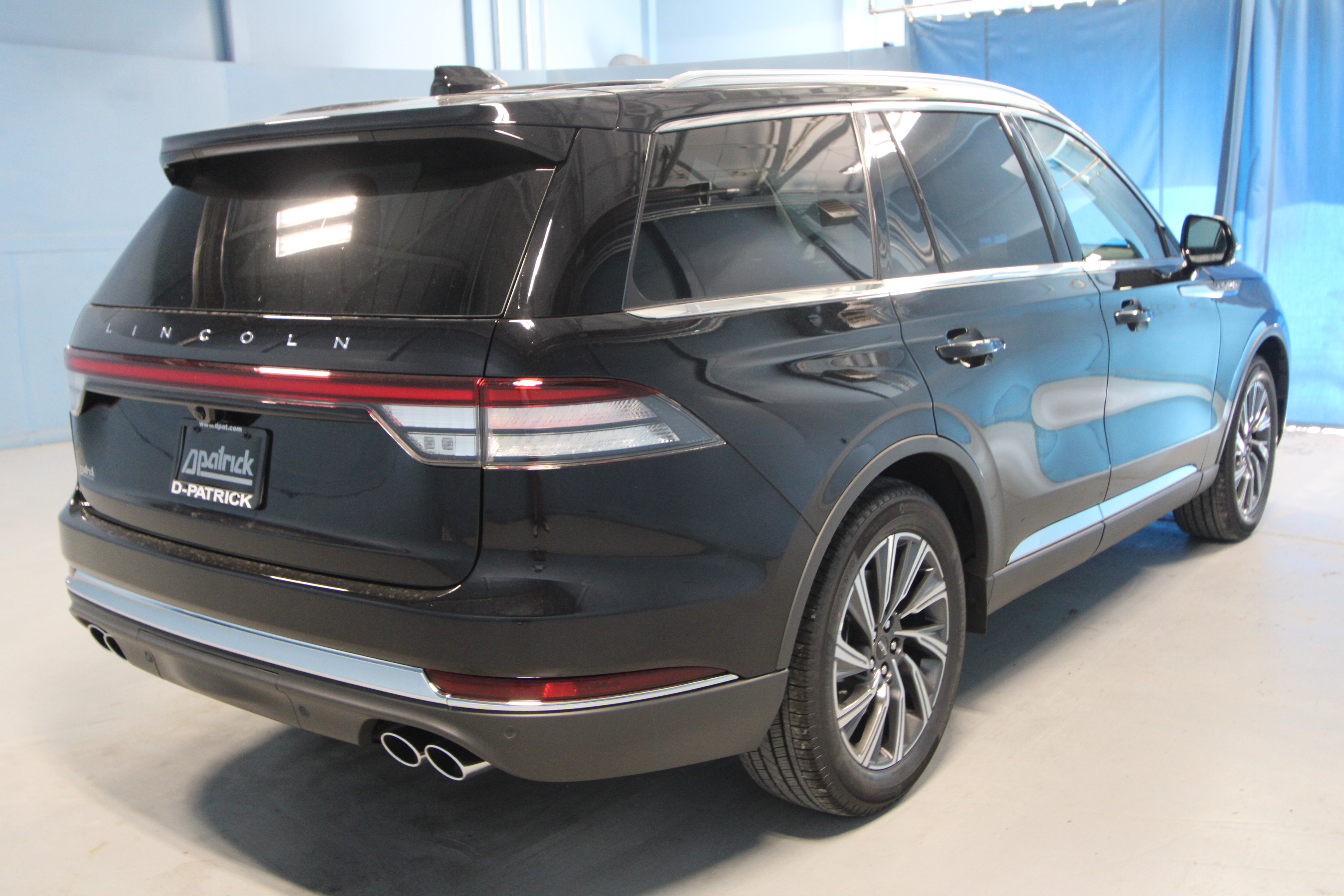 New 2026 Lincoln Aviator 2WD image 32