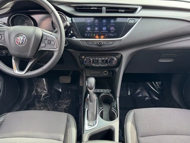Used 2022 Buick Encore GX Select w/ Sport Touring Package AWD/4WD image 2