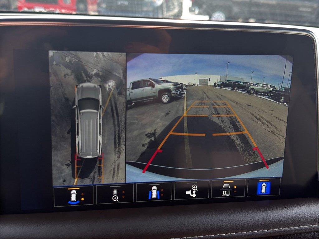 Used 2022 Chevrolet Tahoe LT w/ Luxury Package image 19