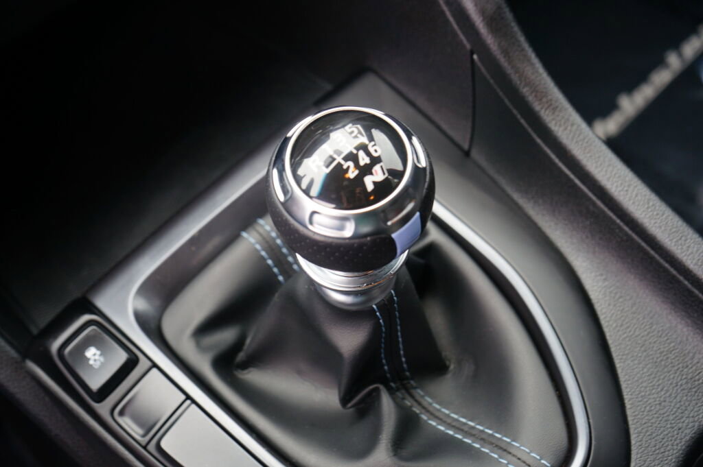 Used 2019 Hyundai Veloster N N w/ Performance Package image 22