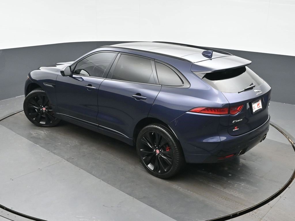 Used 2019 Jaguar F-PACE S image 34