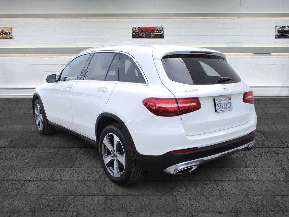 Used 2019 Mercedes-Benz GLC 300 w/ Premium Package image 5