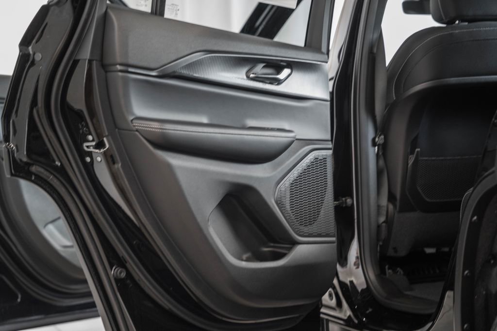 New 2025 Jeep Grand Cherokee Laredo X image 34