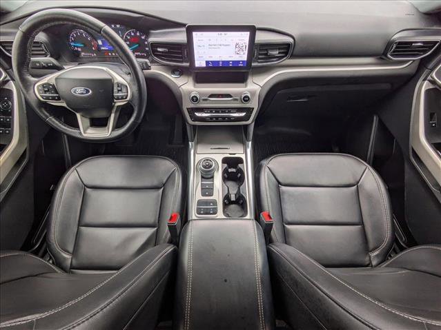 Used 2023 Ford Explorer XLT w/ Equipment Group 202A image 18