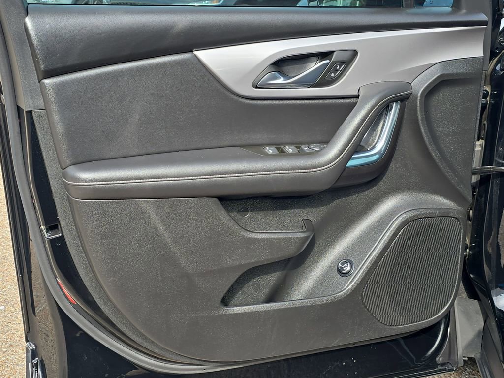 Used 2023 Chevrolet Blazer LT FWD image 25