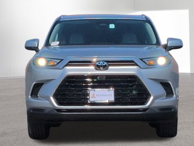 New 2026 Toyota Grand Highlander XLE image 2