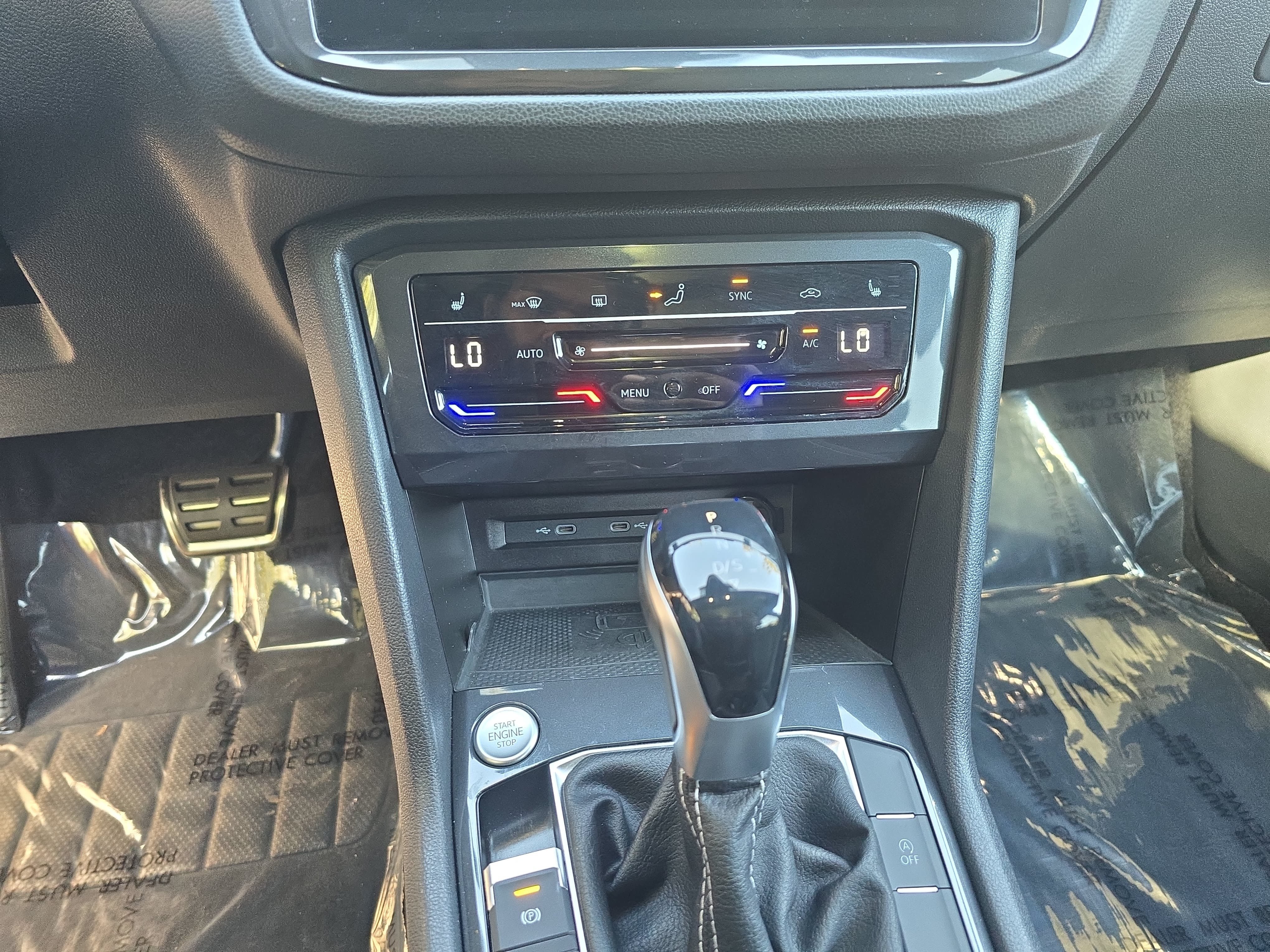 Certified 2022 Volkswagen Tiguan SE R-Line FWD image 26