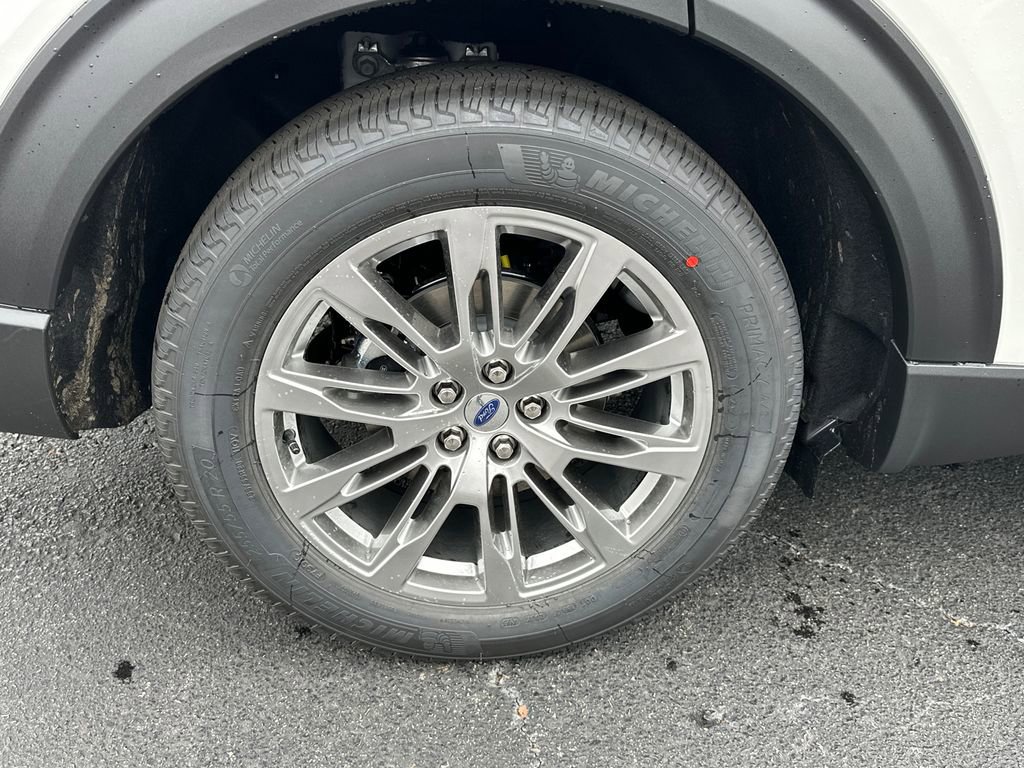 New 2026 Ford Explorer Platinum image 17