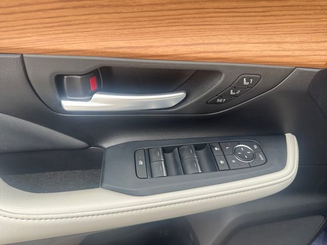 Certified 2024 Toyota Grand Highlander FWD image 18