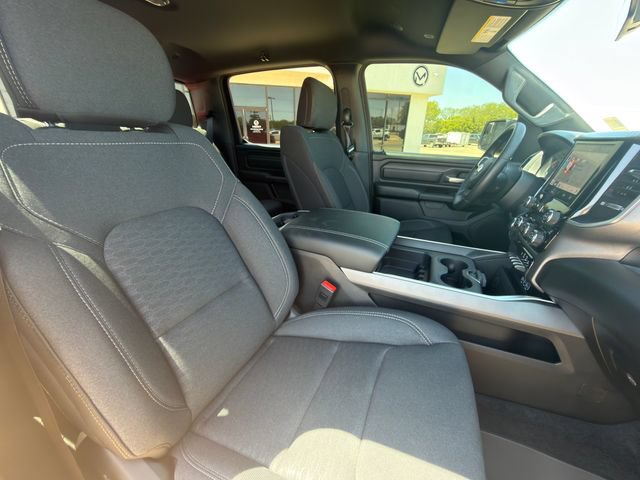New 2026 RAM 1500 Express AWD/4WD image 34