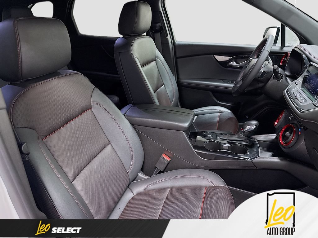 Used 2022 Chevrolet Blazer RS FWD image 32