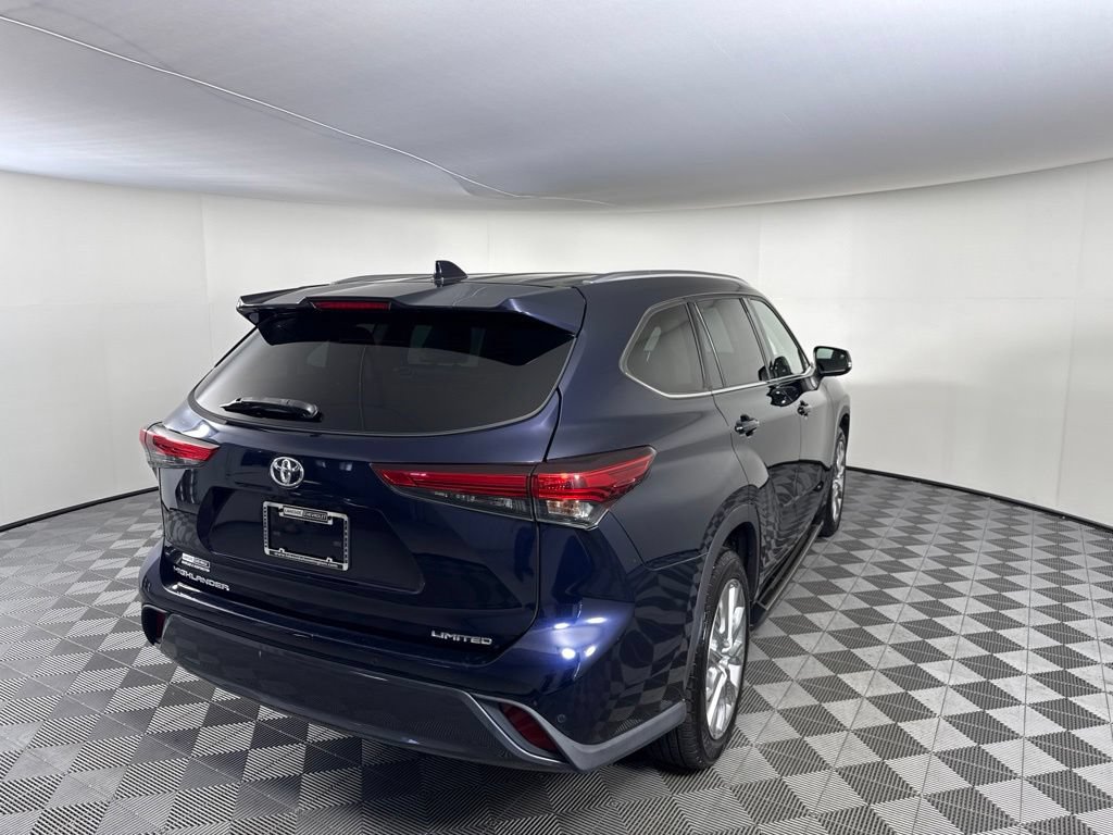 Used 2020 Toyota Highlander Limited FWD image 5