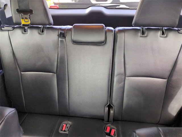 Used 2022 Toyota Highlander XLE image 11