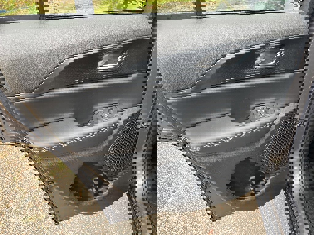 New 2025 Jeep Grand Cherokee Laredo X image 15