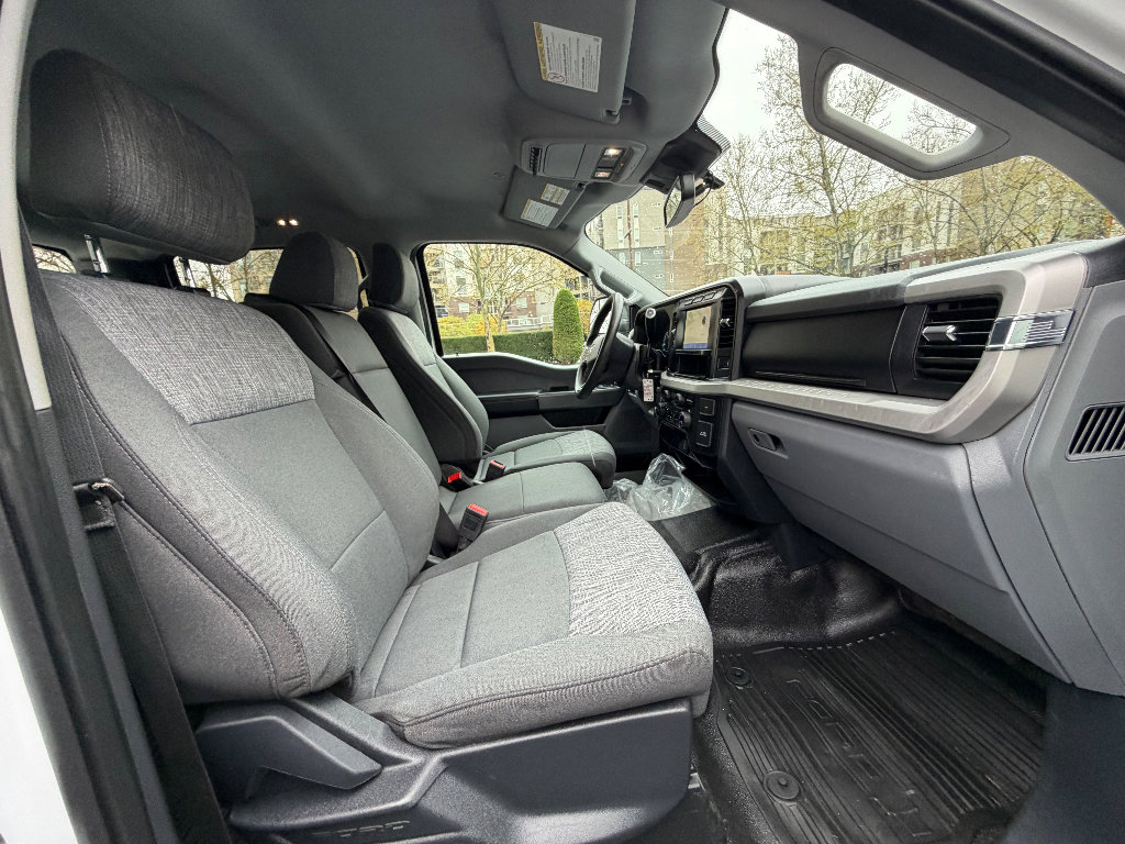 Used 2023 Ford F350 XLT w/ FX4 Off-Road Package image 26