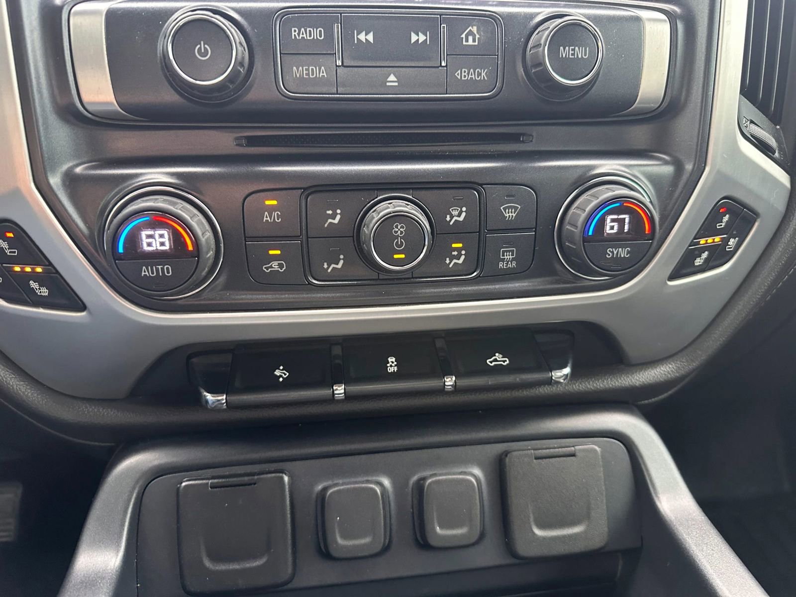 Used 2018 GMC Sierra 1500 SLT w/ Texas SLT Premium Package AWD/4WD image 21