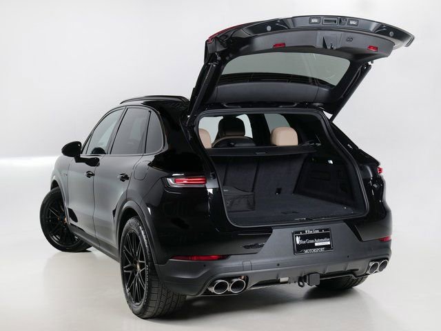 New 2025 Porsche Cayenne S image 26