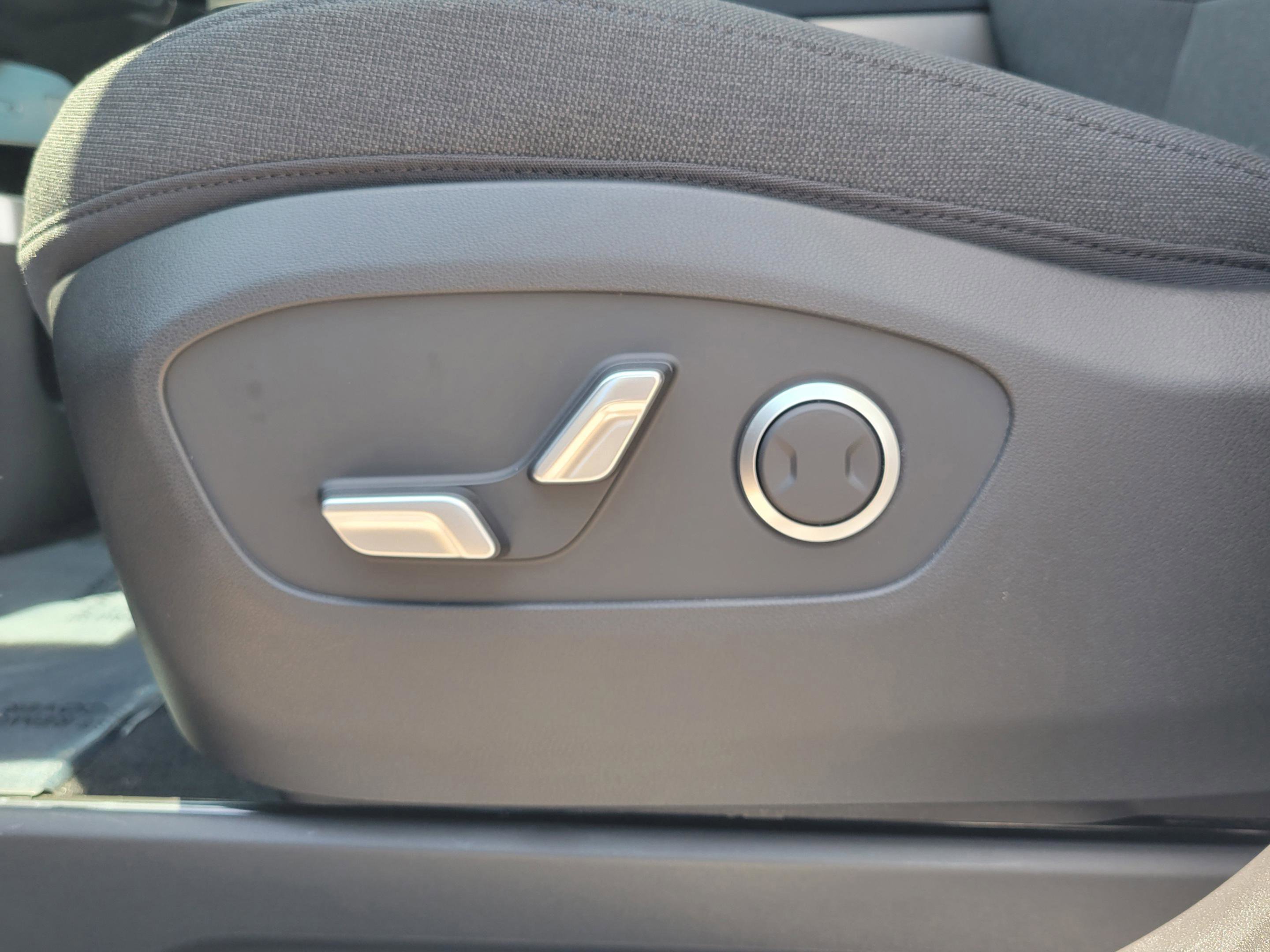 New 2026 Hyundai Ioniq 9 SE image 15