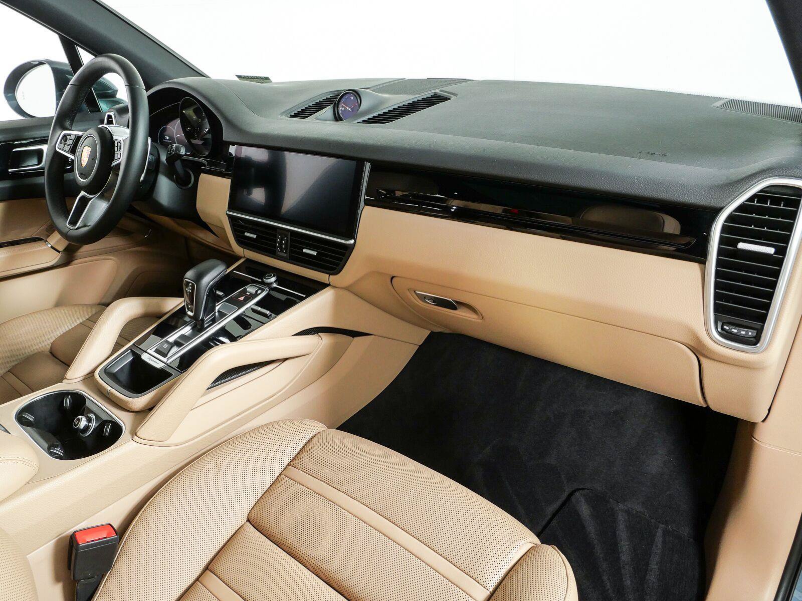 Certified 2020 Porsche Cayenne AWD/4WD image 26