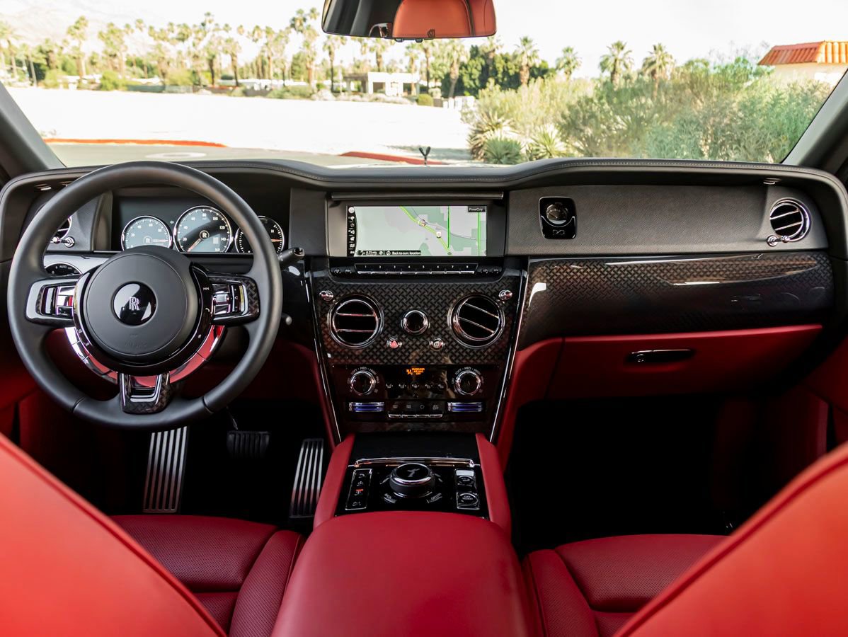 Certified 2024 Rolls-Royce Cullinan Black Badge w/ Dark Exterior Package AWD/4WD image 4
