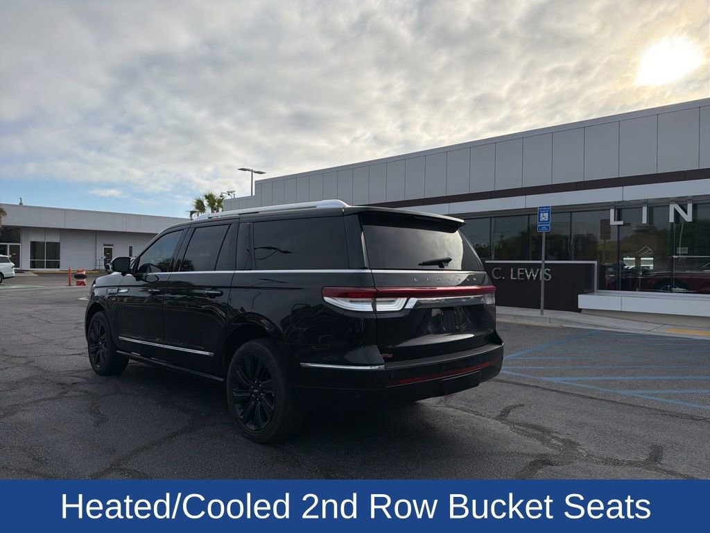 Used 2023 Lincoln Navigator L Reserve AWD/4WD image 7