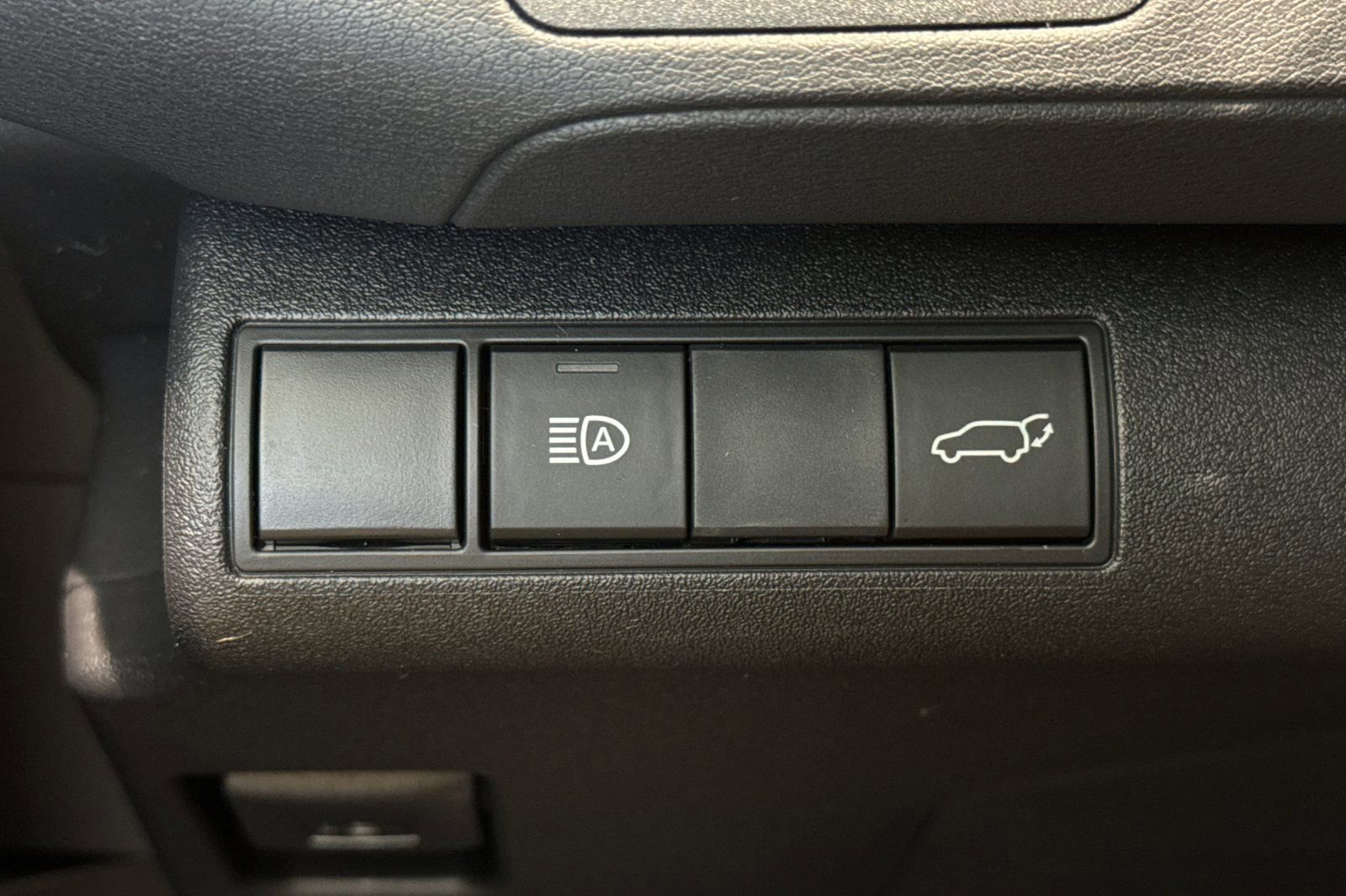 New 2026 Toyota C-HR AWD/4WD image 29