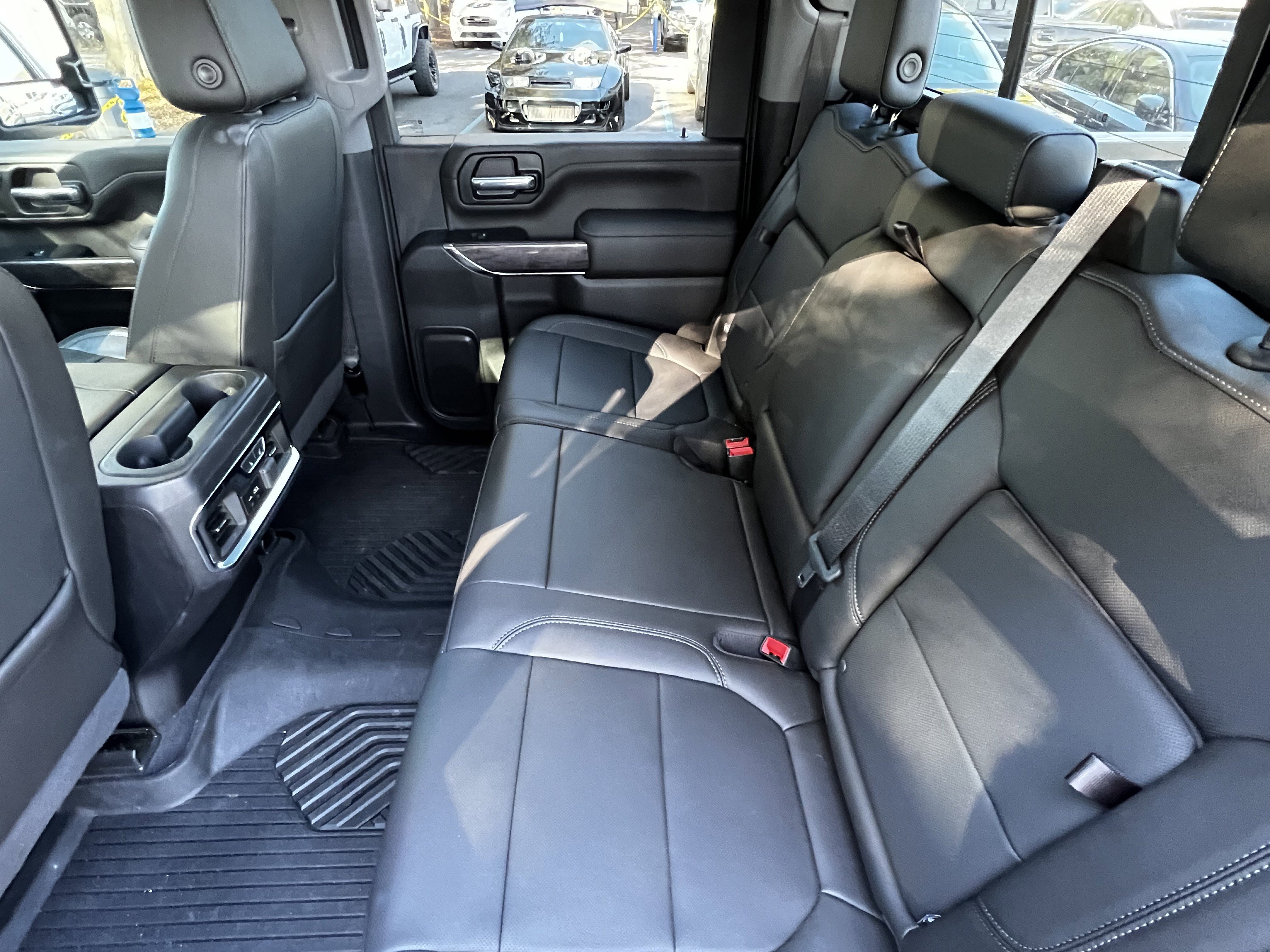 Used 2020 Chevrolet Silverado 2500 LTZ w/ LTZ Premium Package image 32
