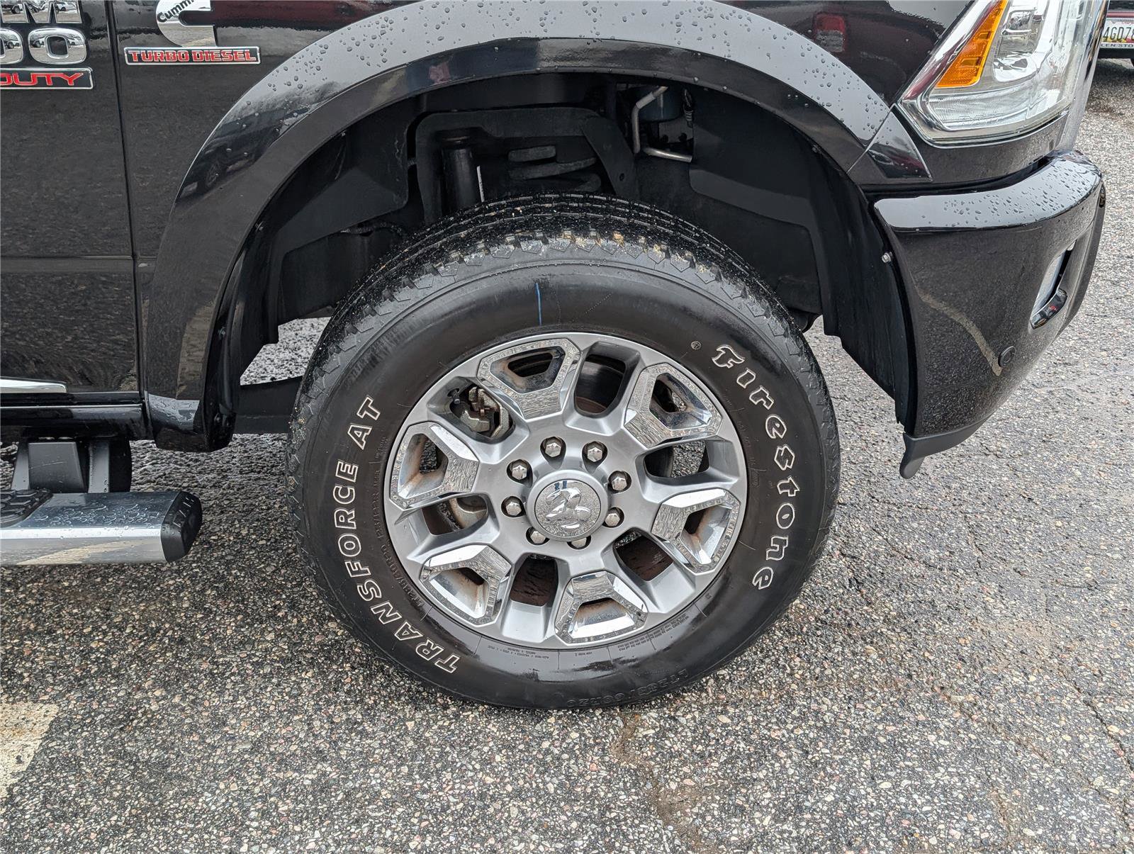 Used 2018 RAM 3500 Laramie Longhorn image 10