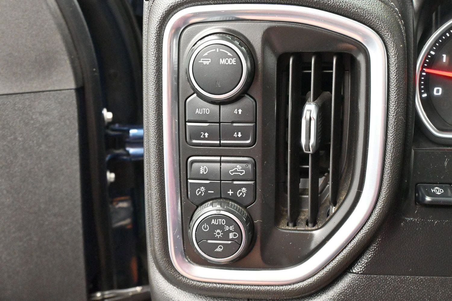 Used 2020 Chevrolet Silverado 3500 High Country AWD/4WD image 20