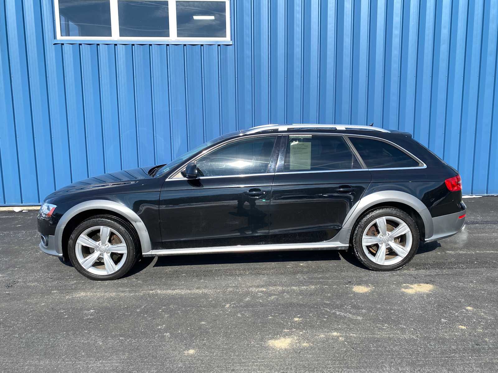 Used 2016 Audi A4 Premium Plus w/ Technology Package image 13