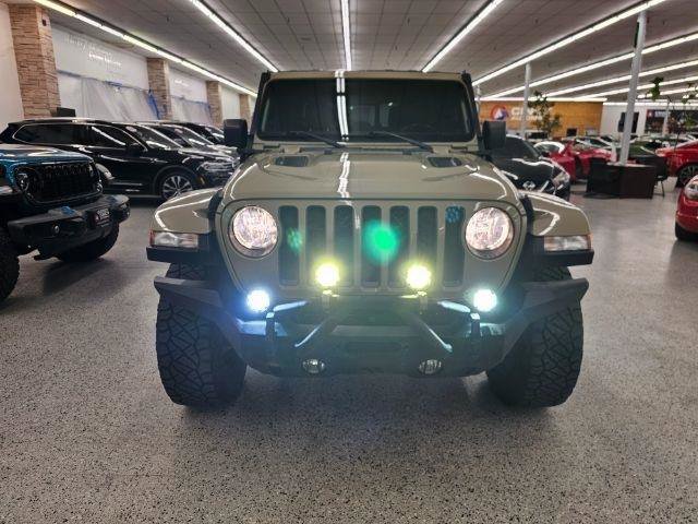 Used 2022 Jeep Gladiator Rubicon w/ Cold Weather Group AWD/4WD image 2
