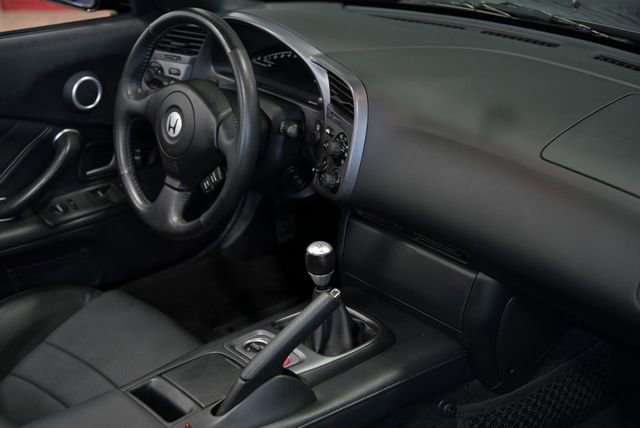 Used 2002 Honda S2000 image 39