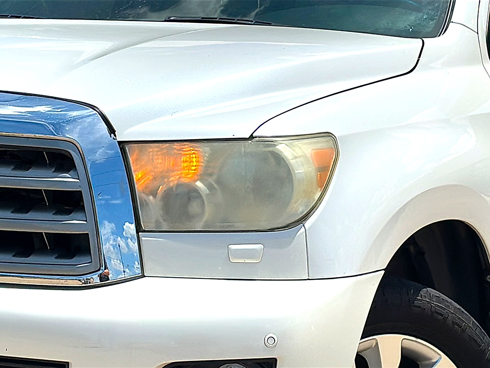 Used 2013 Toyota Sequoia Platinum RWD image 4